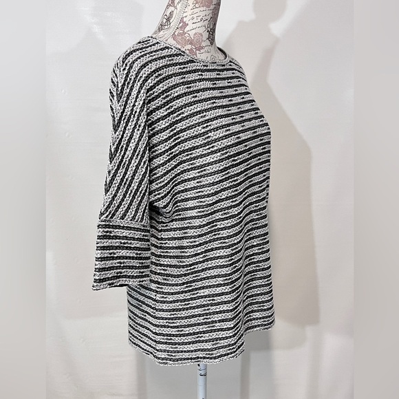 MAX STUDIO gray and black stripe knit sweater size M - Picture 6 of 15
